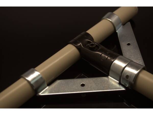 Corner metal for board